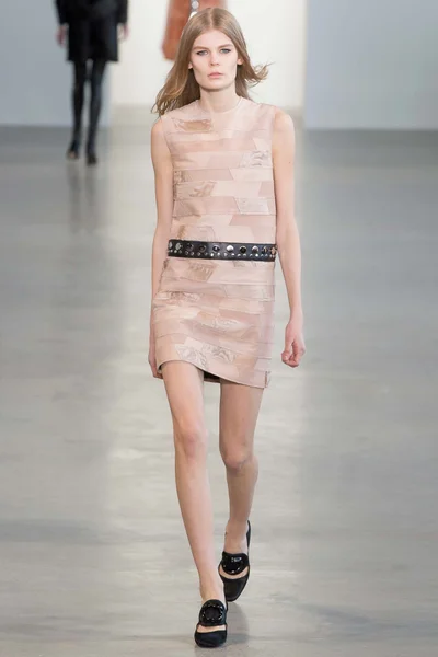 Look 5
